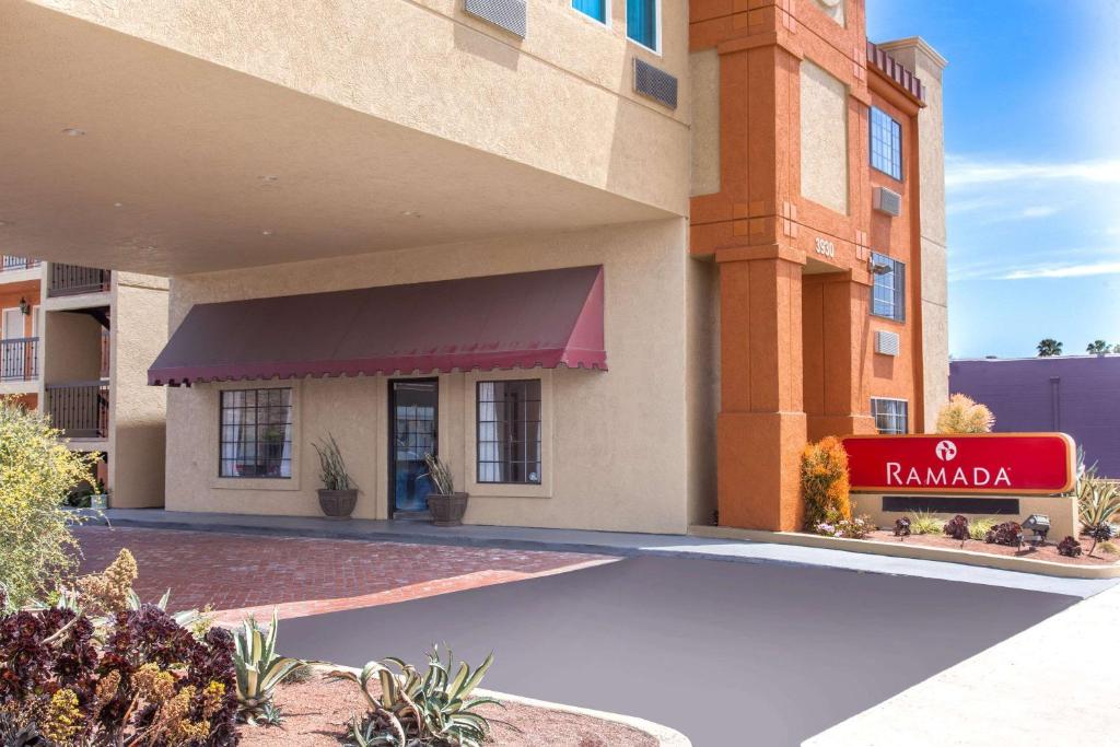 Ramada by Wyndham Culver City Main image 1